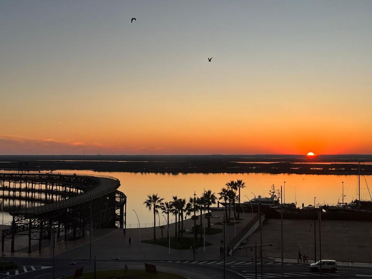 Ria De Huelva Apartment Bagian luar foto
